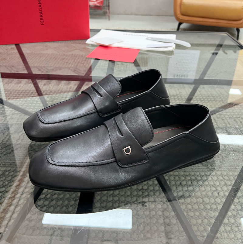 페라가모 살바토레 페라가모 페라가모 레더 메탈 디테일 로퍼 2컬러 029788