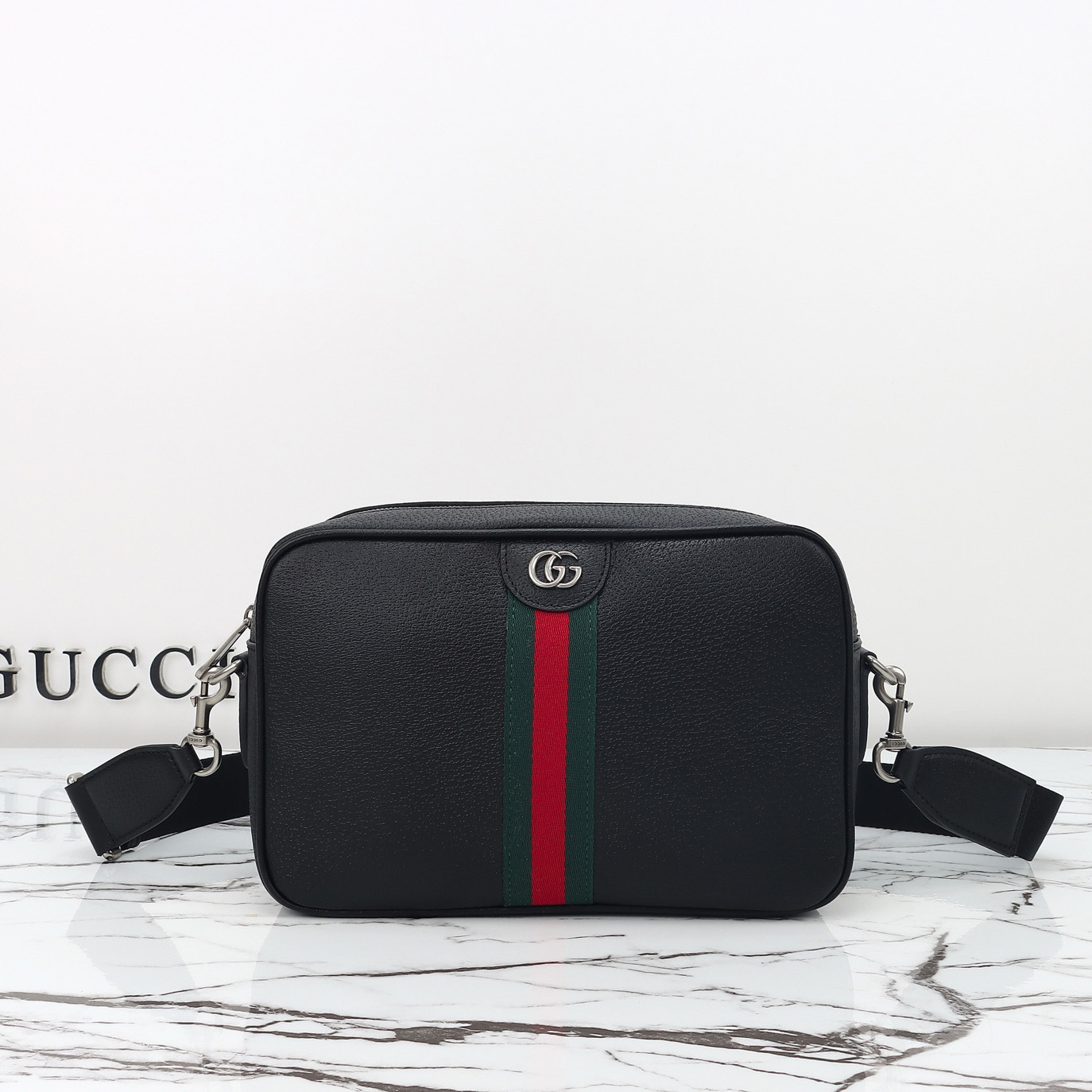 구찌 남자 오피디아 미디엄 크로스백 블랙 소프트 가죽 834468