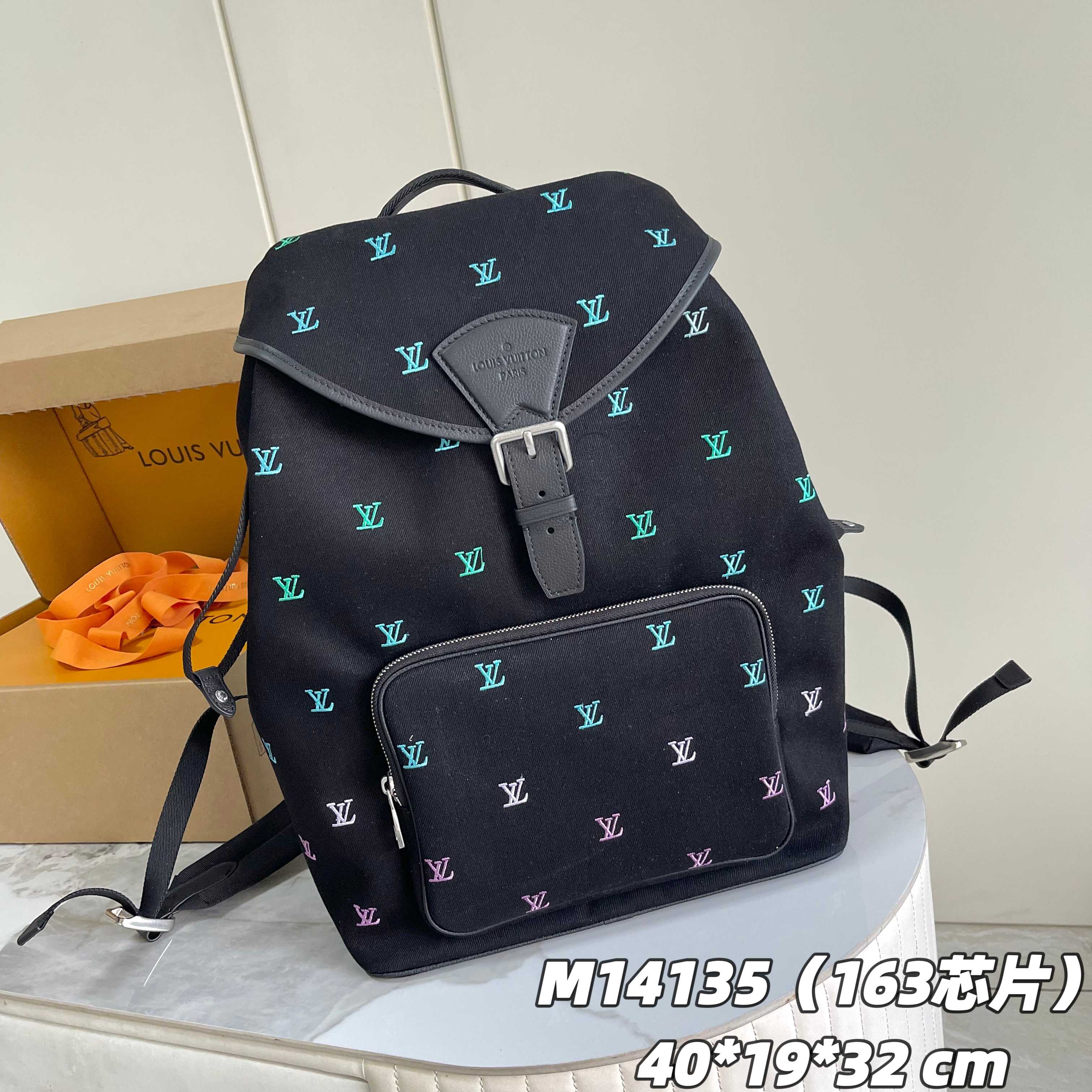 루이비통 몽수리 남성 백팩 그라디언트 M14135