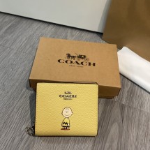 코치 코치엑스 피너츠 스냅 월렛 라이너스 펄 2컬러 CBN91