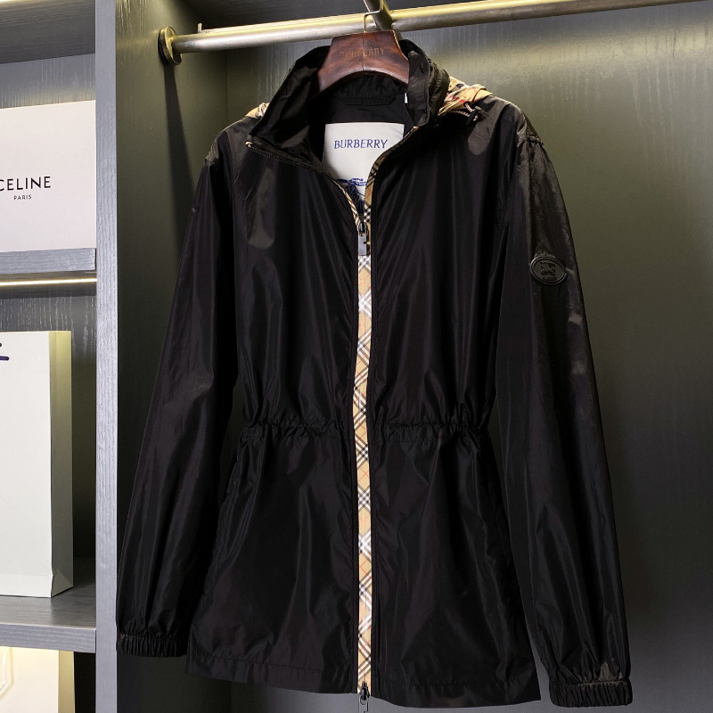 버버리 쇼트 나일론 파카 남여공용 재킷 블랙 81103091