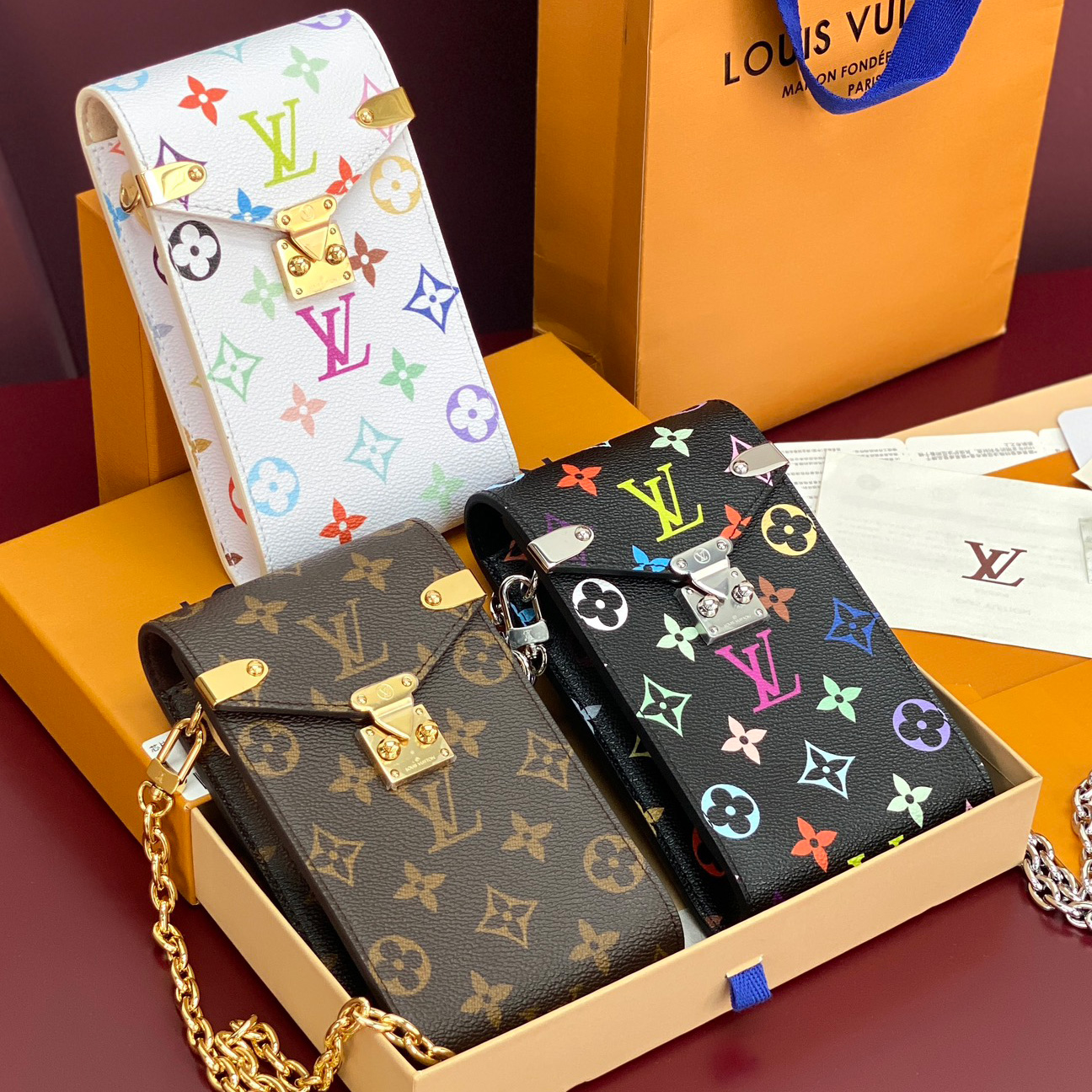 루이비통 LV x TM 폰 파우치 메티스 2컬러 M14098