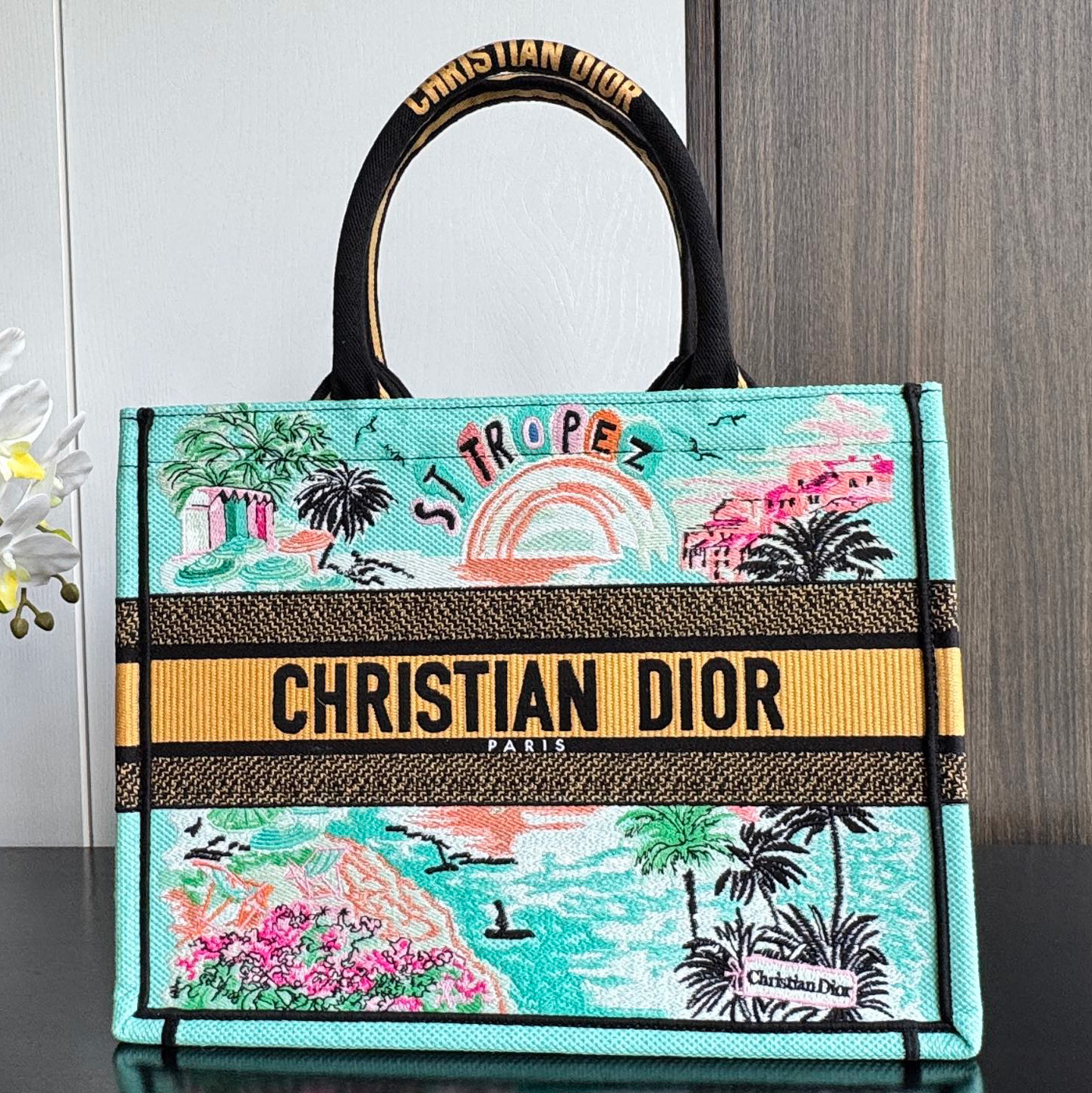 디올 수비니어 북 토트 백 자수 멀티 M1296ZEYQ