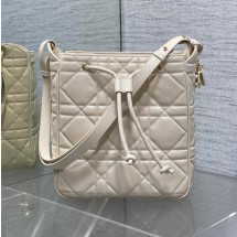 디올 디 모션 버킷백 미듐 까나쥬 4컬러  M2852ONWP