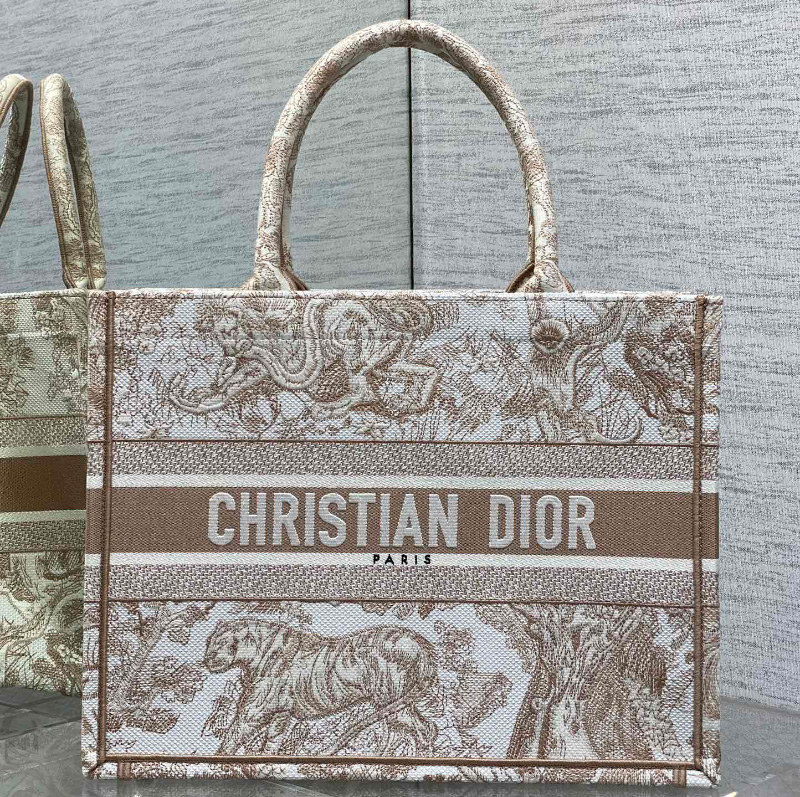 디올 Dior Book Tote 미디엄 백 베이지 M1296ZTDT_M918