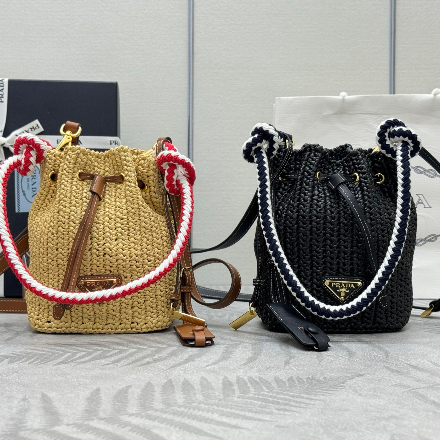 프라다 크로쉐 미니 버킷백 네츄럴 2컬러 1BE068