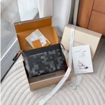 25SS 루이비통 포쉐트 보야주 수플 클러치 백 M14926