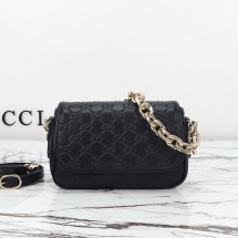 구찌 엠블럼 스몰 숄더백 847448