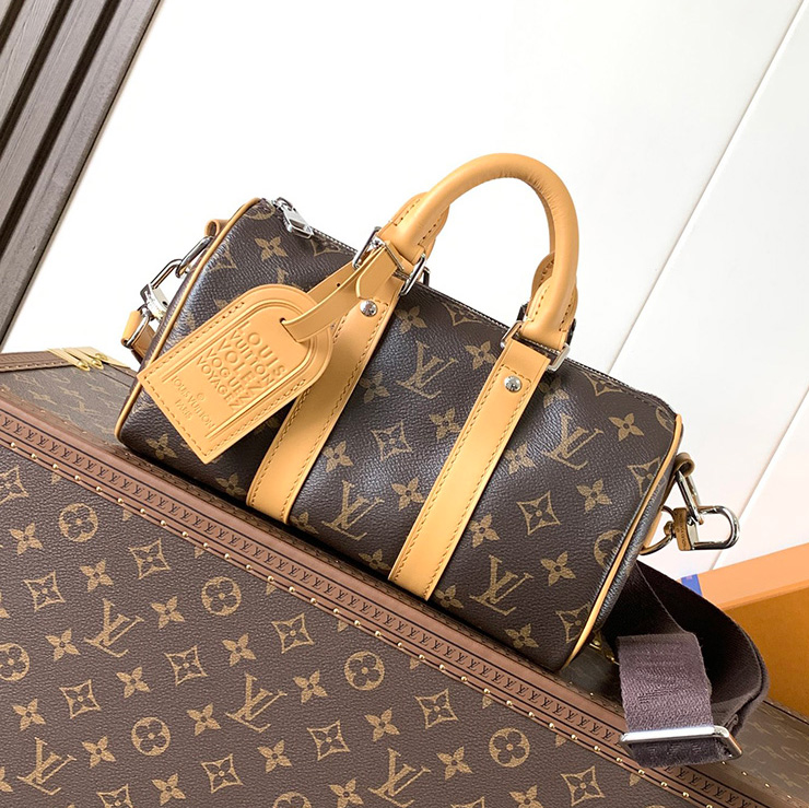 루이비통 남자 키폴 반둘리에 25 백 M12733