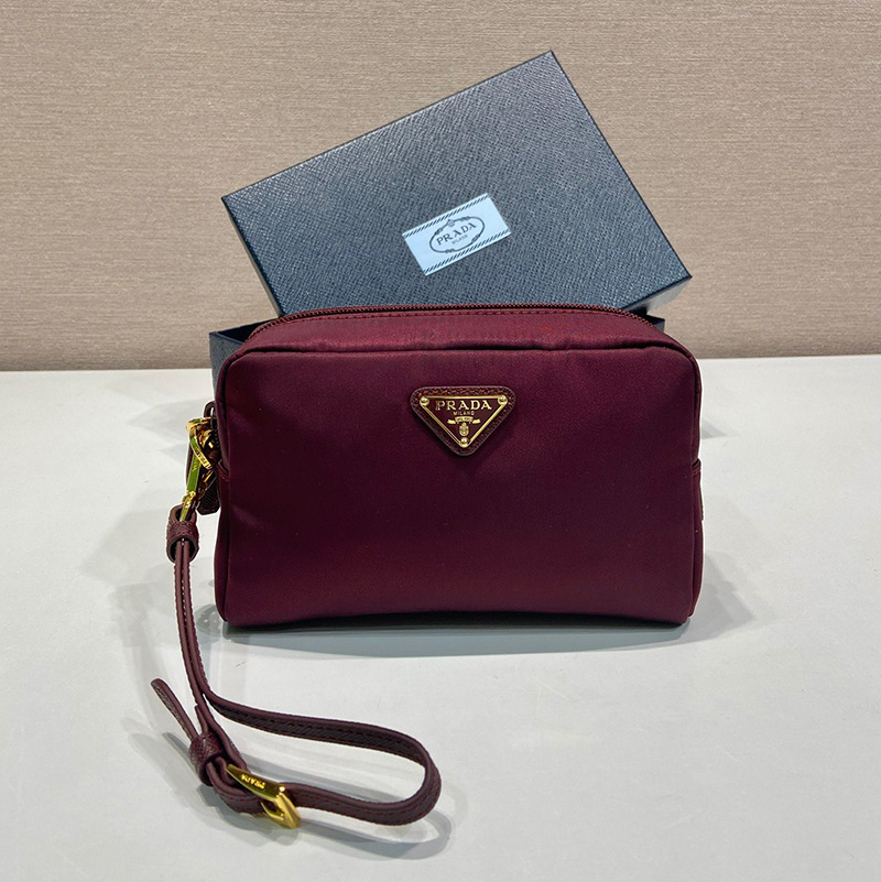 프라다 리나일론 가죽 스트랩 스몰 파우치 1NS021