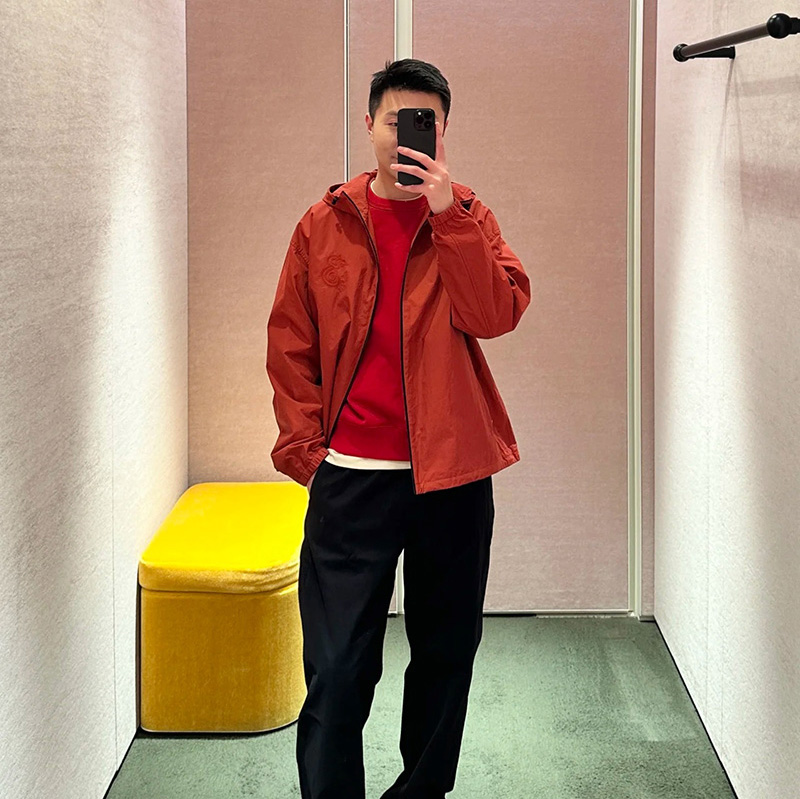 버버리 뉴에이지 코튼 후드 루즈핏 남성공용 점퍼 81015501