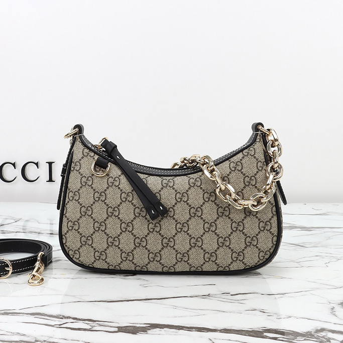 구찌 GG 엠블럼 스몰 숄더백 2컬러 847447