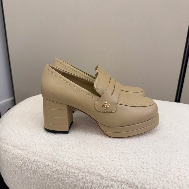 샤넬 24FW 로퍼 힐 CC로고 유광 샤이니 모카신 카프스킨 4컬러 G46066