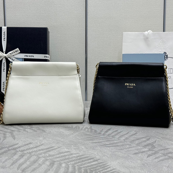프라다 Enchaine 미니 가죽 가방 2컬러 1BC263