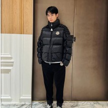 몽클레르 X 크리스토퍼 락시 콜라보하이넥 남여공용 2컬러 I20961A00011M3485999 +