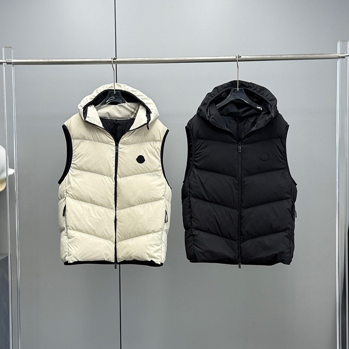 몽클레어 게르삭 대각선 퀼팅 후드 다운 조끼 2컬러 K20911A00042597YD216 +