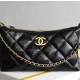 샤넬 25SS 시즌 체인 호보백 AS5528