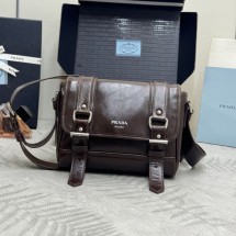 프라다 가죽 버클 크로스바디 백 브라운 2VD078