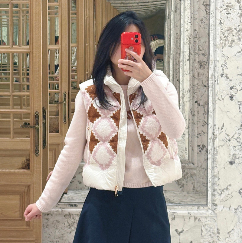 몽클레르 아르마티아 베스트 K20931A00113598T1F25  Y