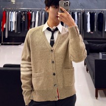 톰브라운 베이지 셰틀랜드 울 4바 릴랙스 핏 브이넥 스웨터 MKC613A  Y