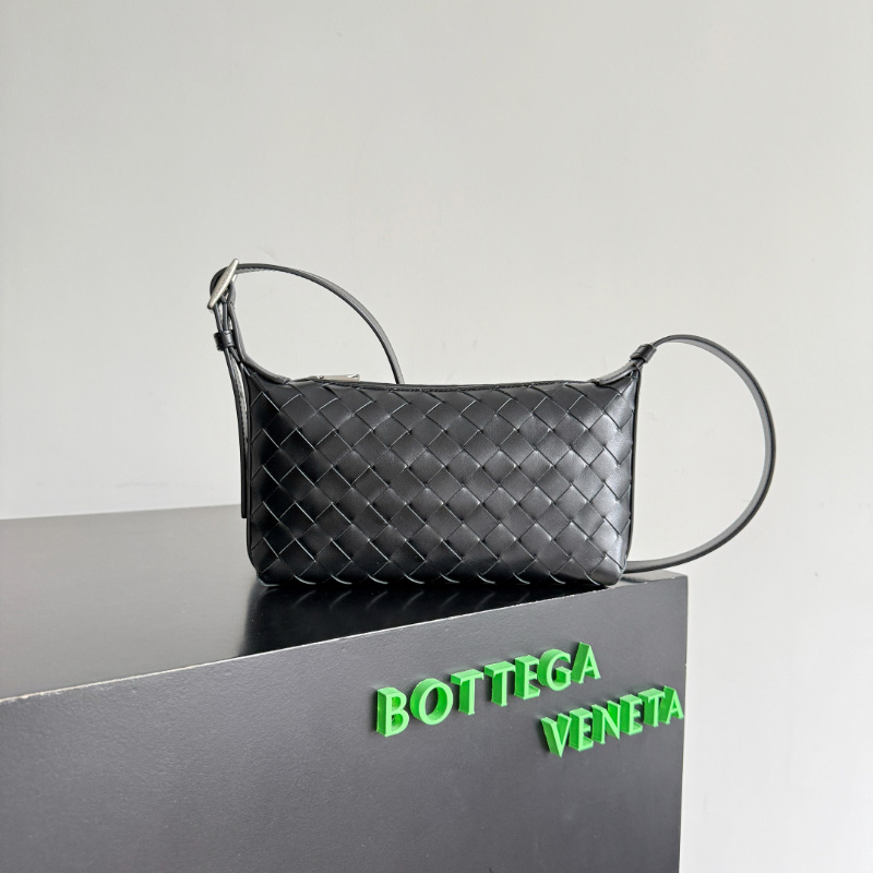 보테가 베네타 트레블러 폰 파우치 844018V2HL08803