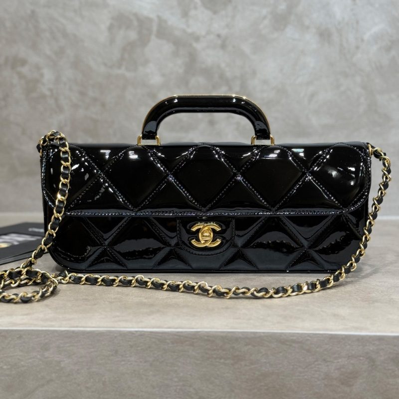 샤넬 CHANEL 핸들 장식의 라지 플랩 백 AS5807
