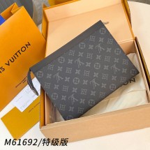 루이비통 포쉐트 보야주 MM 모노그램 이클립스 캔버스 클러치백 M61692