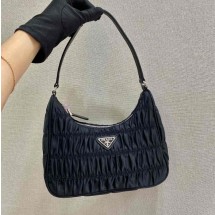 프라다 리에디션 사피아노 트리밍 리나일론 호보백 블랙 1NE204