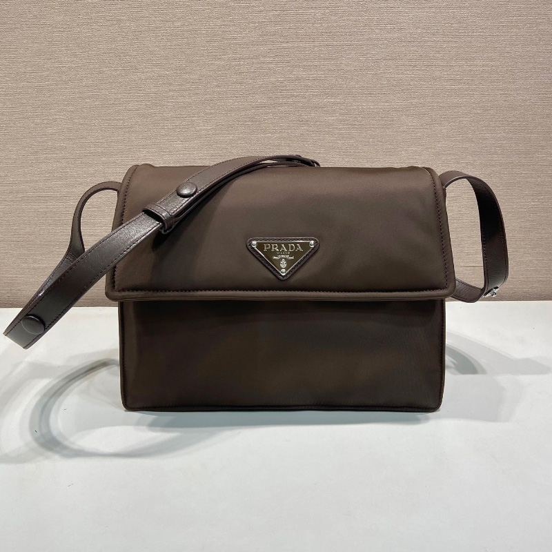 프라다 리나일론 패딩 숄더백 크로스백 1BD313