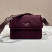 프라다 트래블러 스몰 리나일론 패딩 숄더백 1BD313
