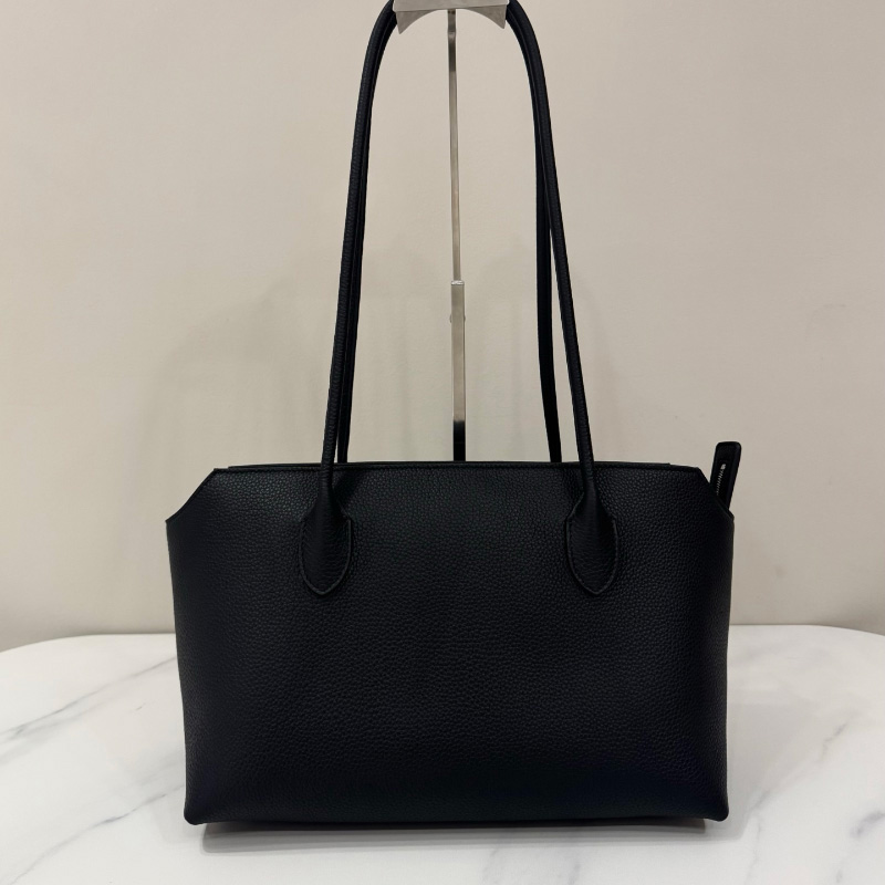 더 로우 테라스 백 레더 블랙  W1292L97