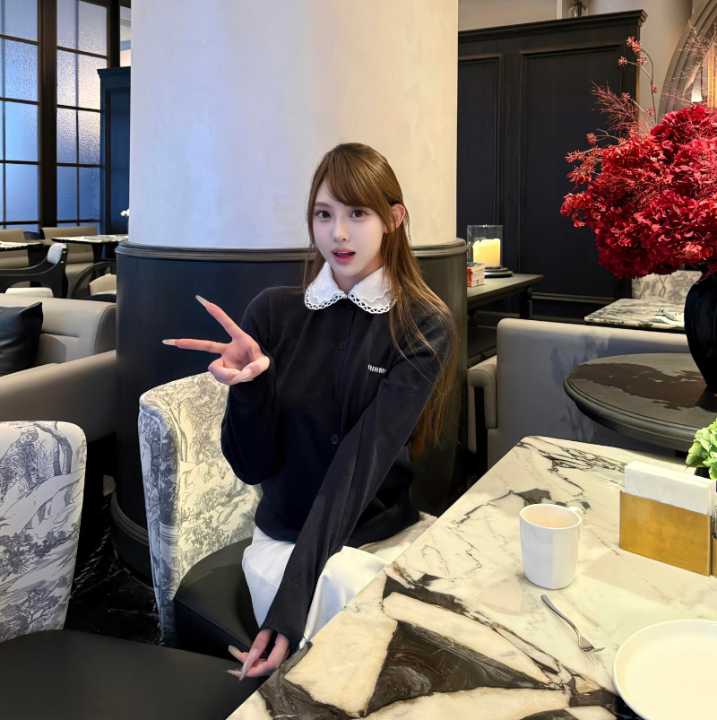 미우미우 캐시미어 가디건 MMF01S  H