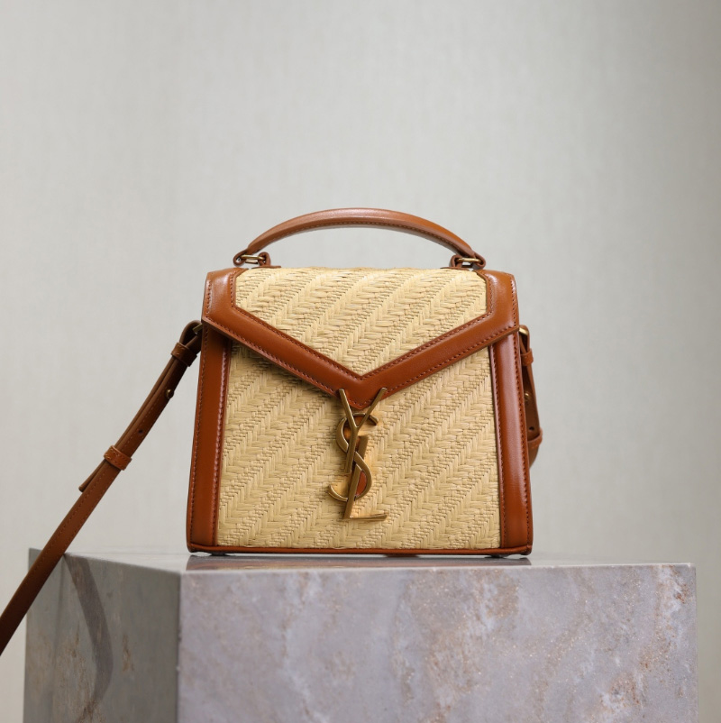 생로랑 카산드라 미니 탑핸들 백 베이지 602716