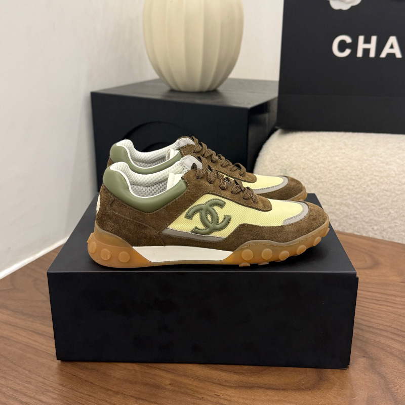 샤넬 26SS CC 로고 믹스드 파이버 스웨이드 스니커즈 브라운 G47269