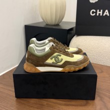 샤넬 26SS CC 로고 믹스드 파이버 스웨이드 스니커즈 브라운 G47269