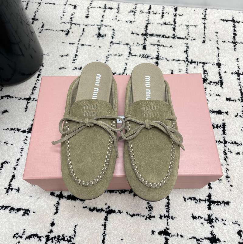 미우미우 26SS  여성 스웨이드 뮬 5R604E  X
