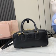 미우미우 아르카디 라지 토트백 5BB148
