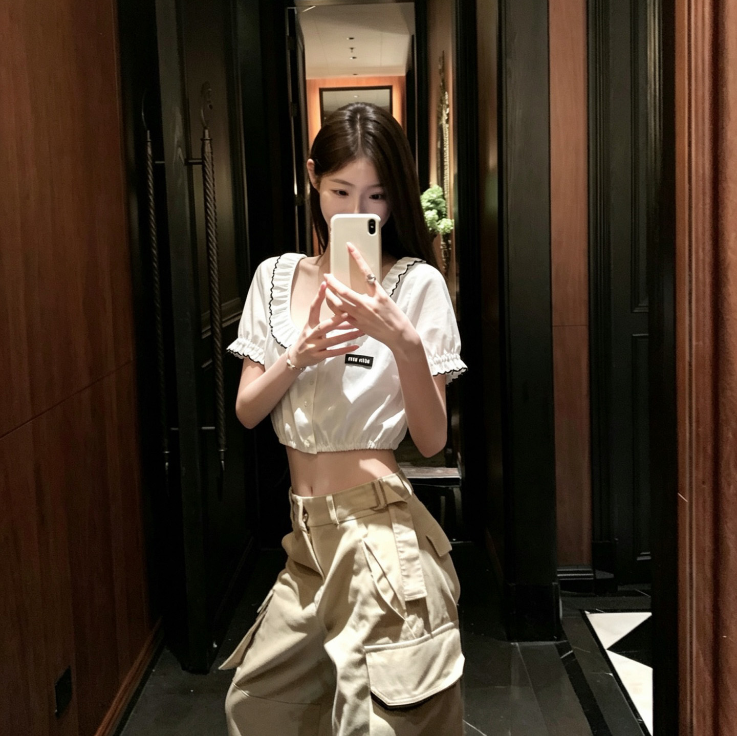 미우미우 자수 포플린 크롭 탑 MT2257  H