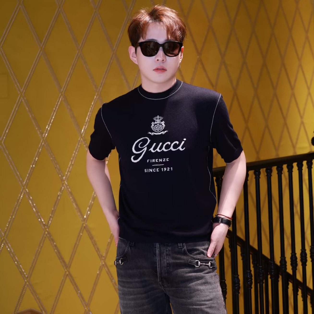 구찌 로고 인타르시아 니트 티셔츠 851828XKFC8  Y