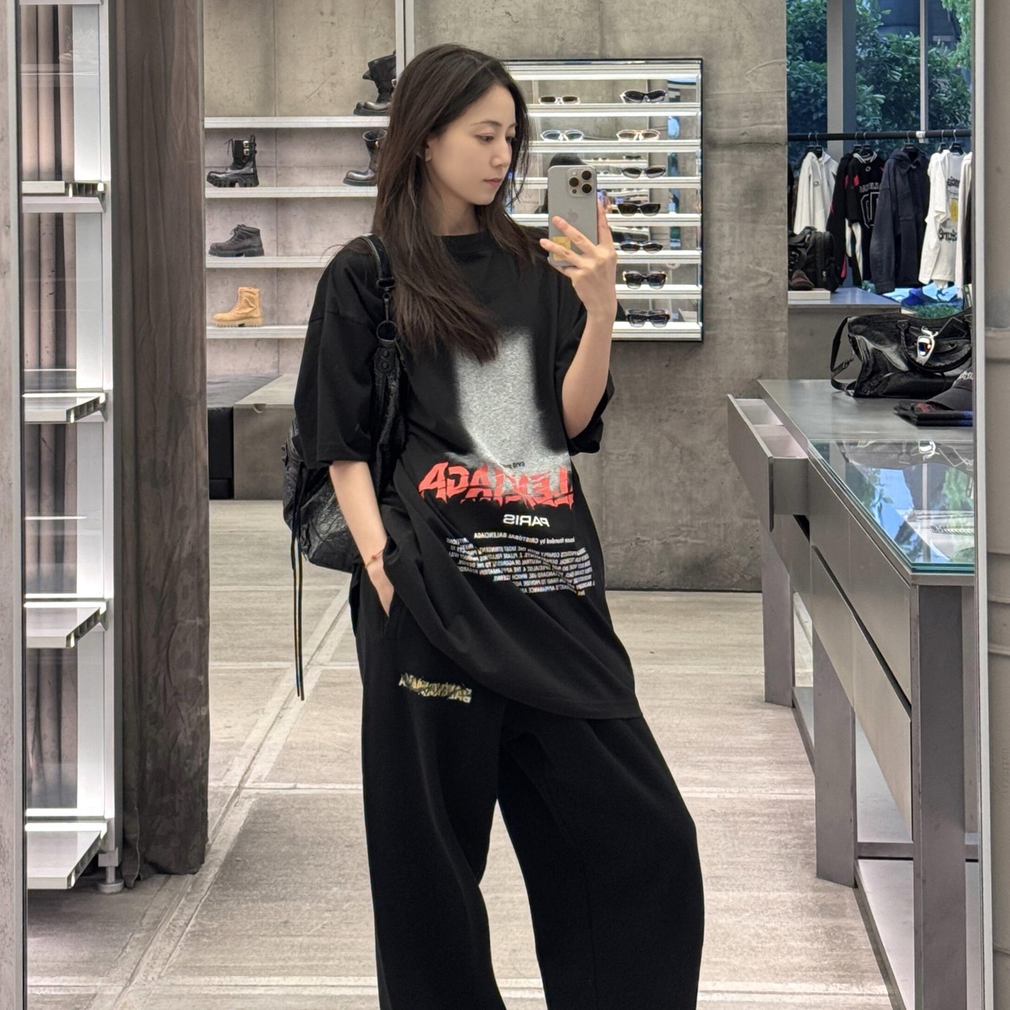 발렌시아가 FW26 남여공용 티셔츠 850345TUVO41000  H