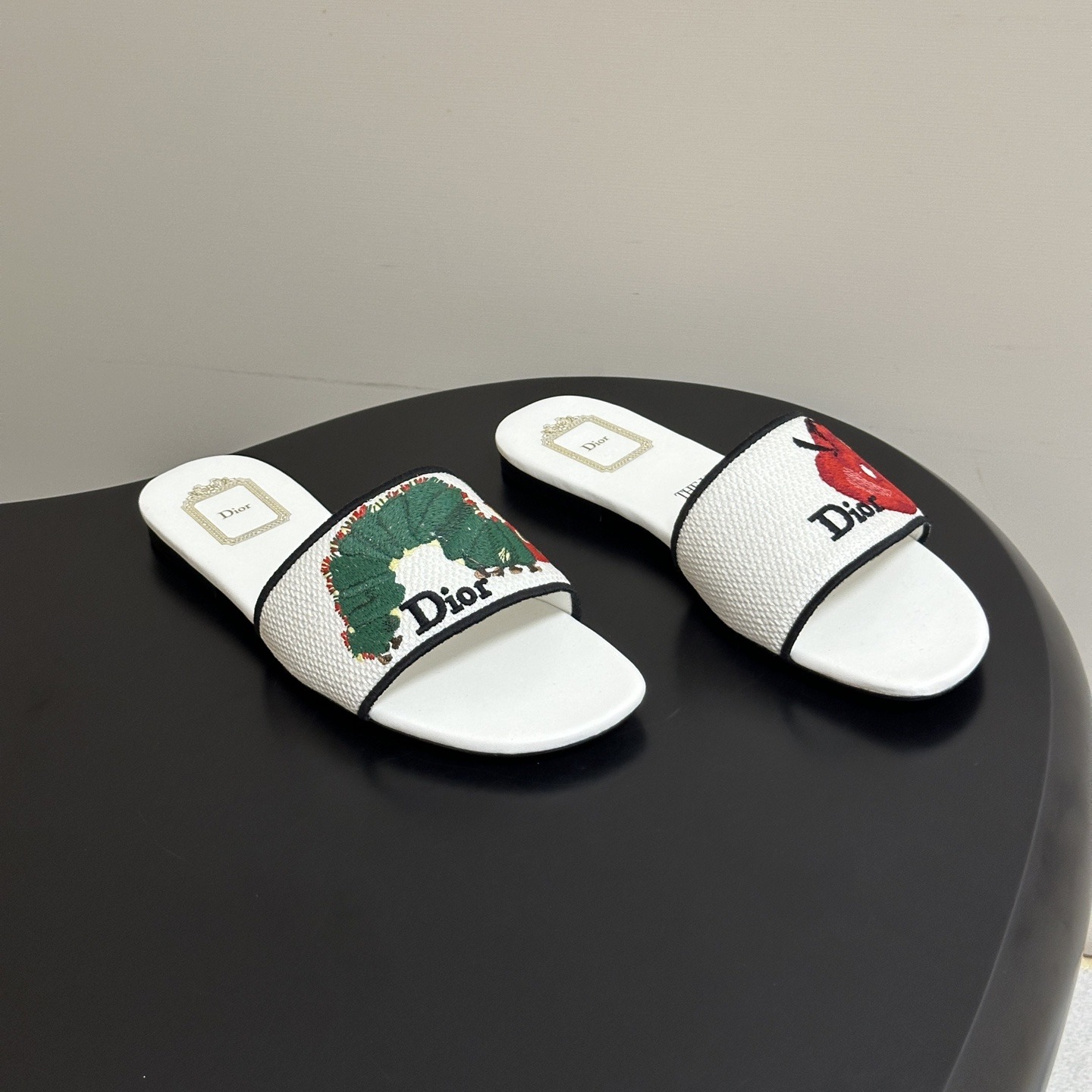 디올 뮬 여성샌들  KCO610CTT_S12W