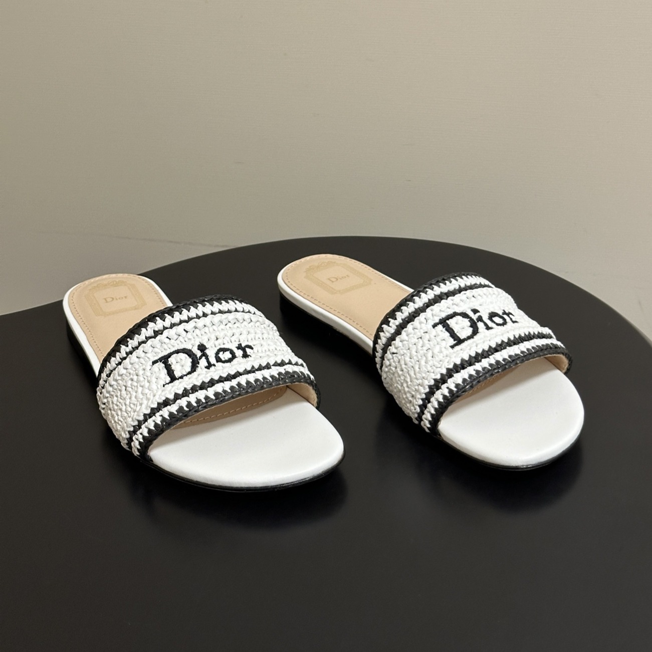 디올 리비에라 우븐 슬라이드 슬리퍼 트렌치 화이트  KCO655REF