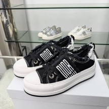 디올 26SS 디올 스니커즈 2컬러 KCK441CVA900