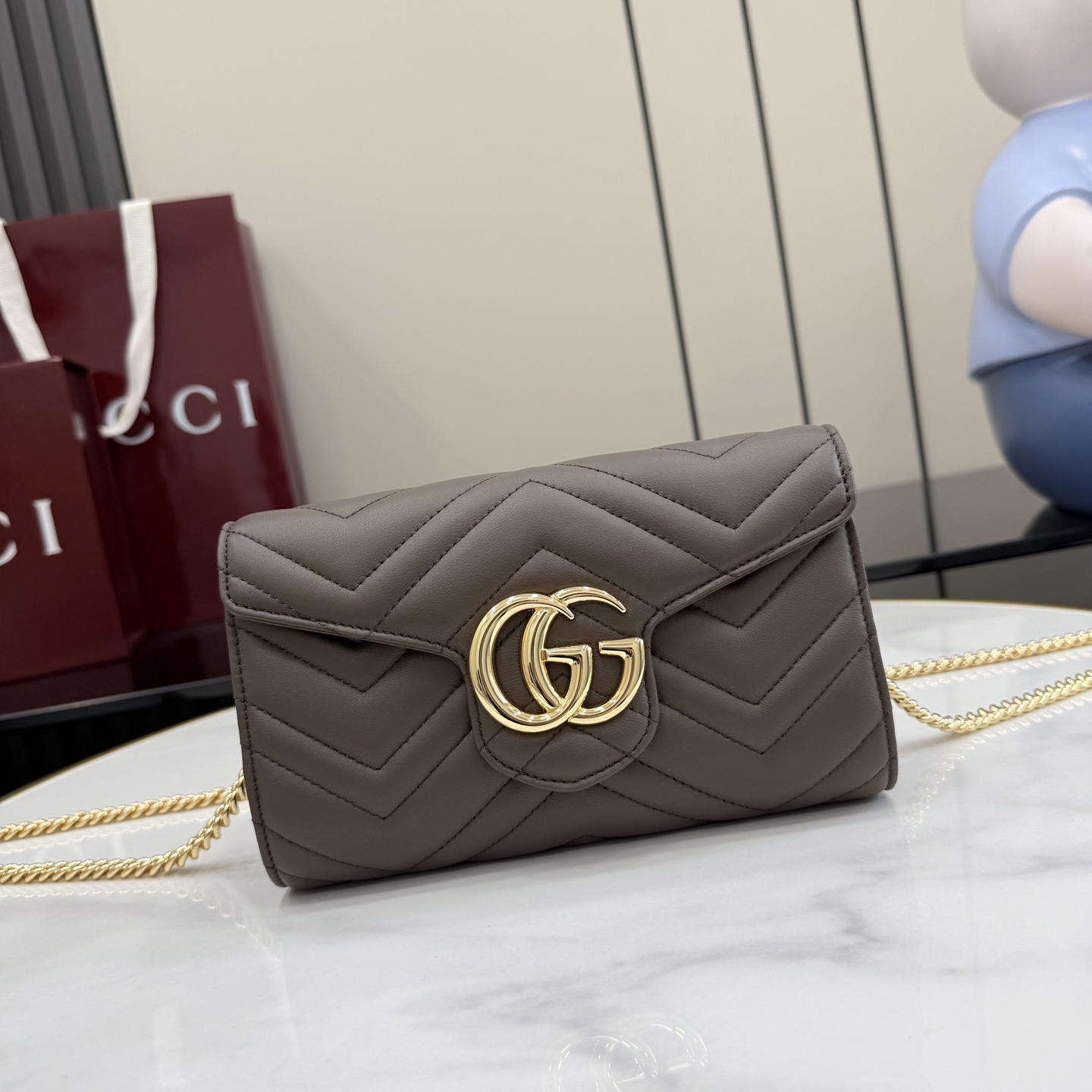 구찌 GG 마몽 체인 월렛 브라운 837745