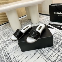 샤넬 CC로고 체인 로우힐 굽4CM 슬리퍼 2컬러 G46301  JM
