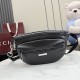 구찌 태그 미디엄 남성 크로스바디 가방 875229-AAGSW