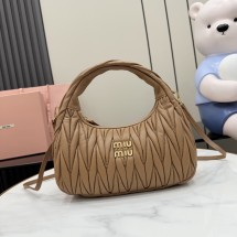 미우미우 완더 마테라쎄 나파 가죽 호보백 5BC153