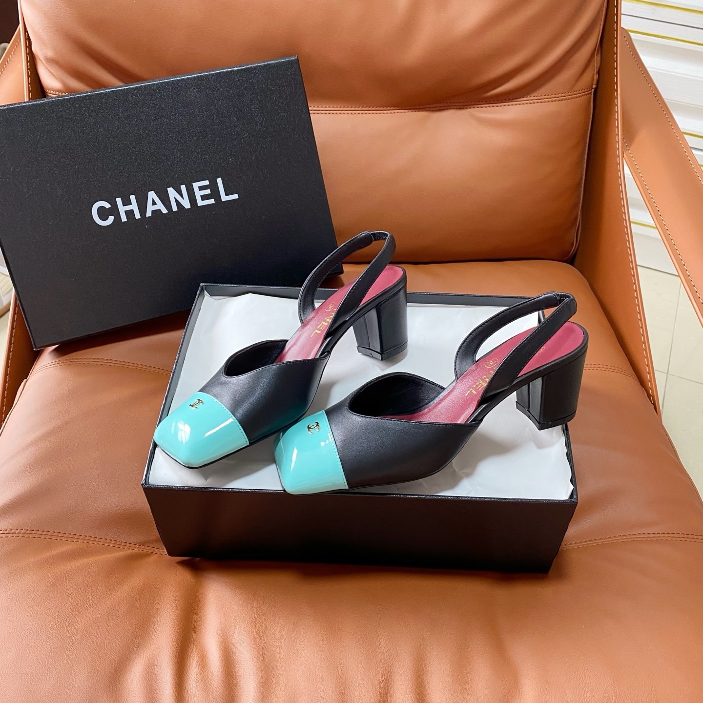 샤넬 Chanel  26SS 슬링백 힐 샌들 6CM 블랙 블루 G47204    JM