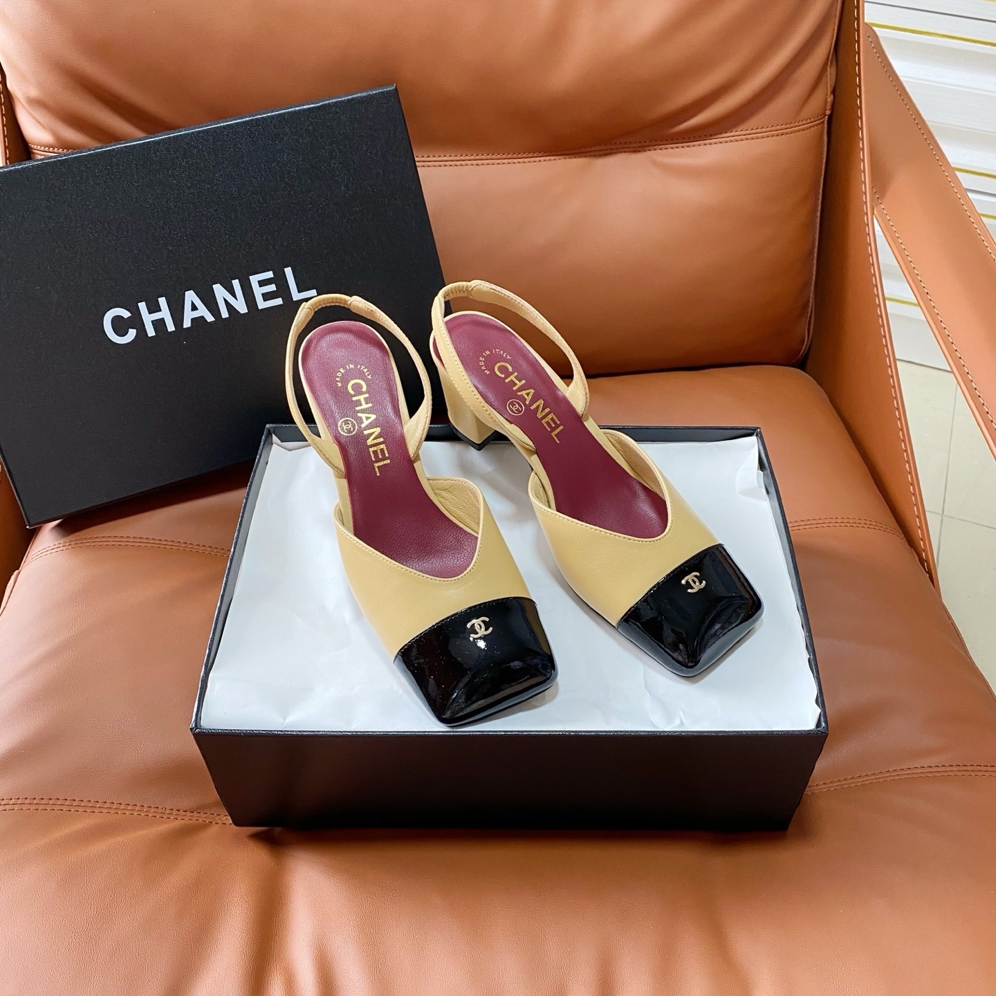 샤넬 Chanel  26SS 슬링백 힐 샌들 6CM 베이지 블랙 G47204  JM