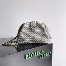 보테가베네타  26FW 미니 로렌 1980 체인 그레이 클러치백 804038
